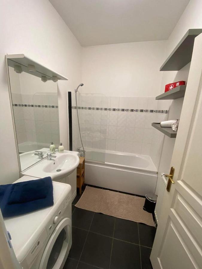 Le Carnot Appartement Avec 2 Chambres Separes Et Parking Privatif Et Securise Arras Exteriér fotografie